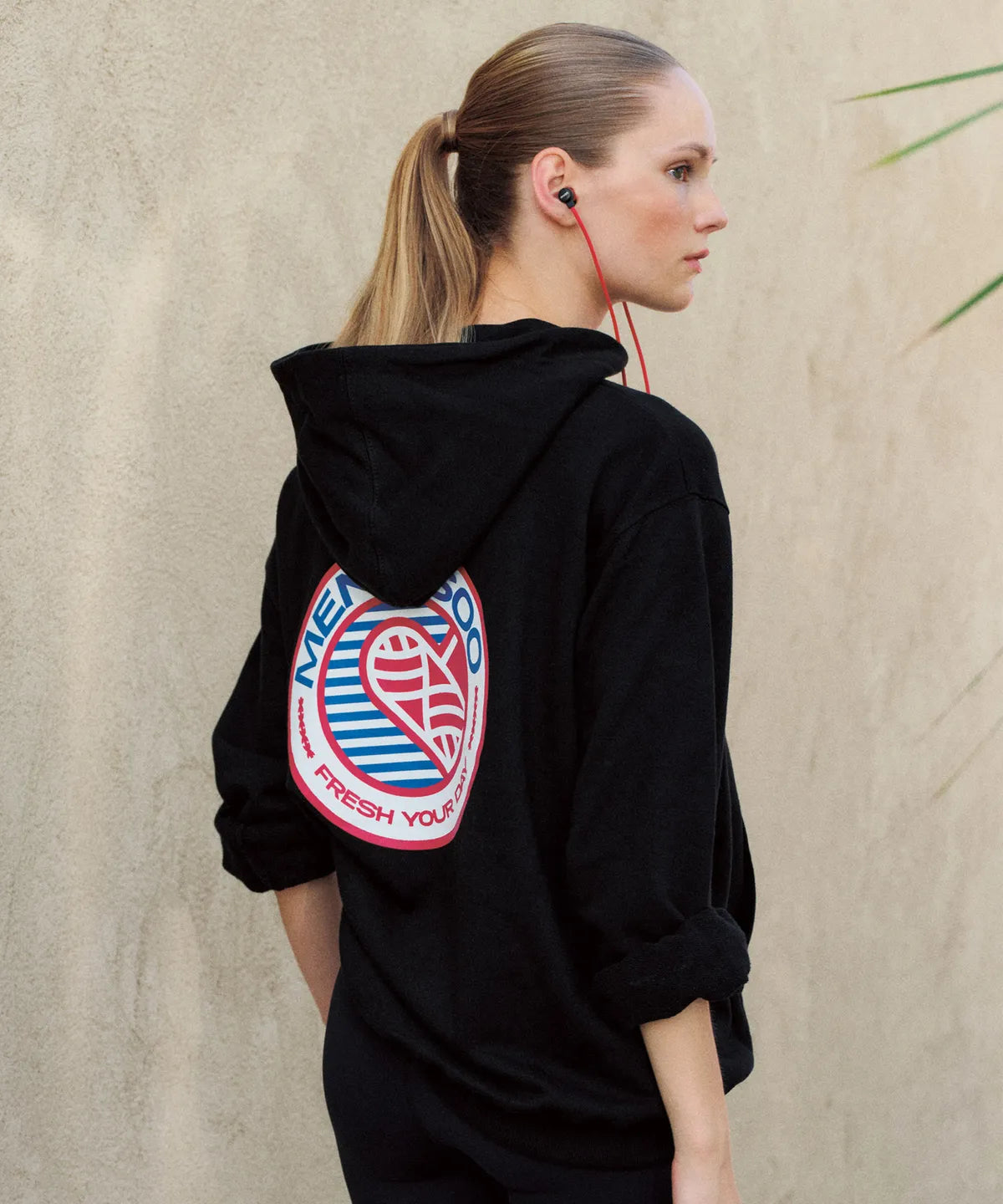Menasoo Hearttrack Hoodie_Black