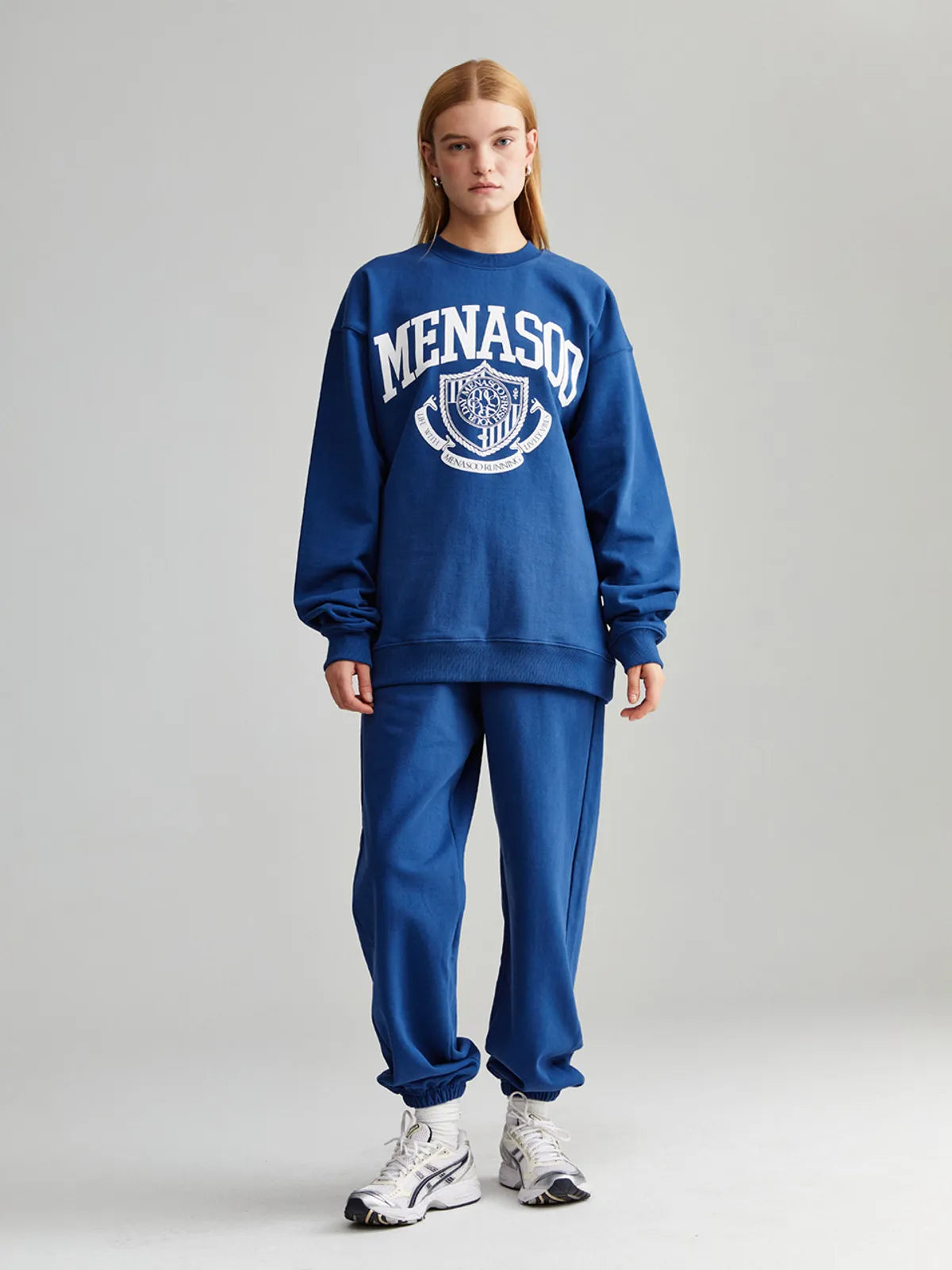 UNISEX CLASSIC EMBLEM SWEATSHIRT_NAVY