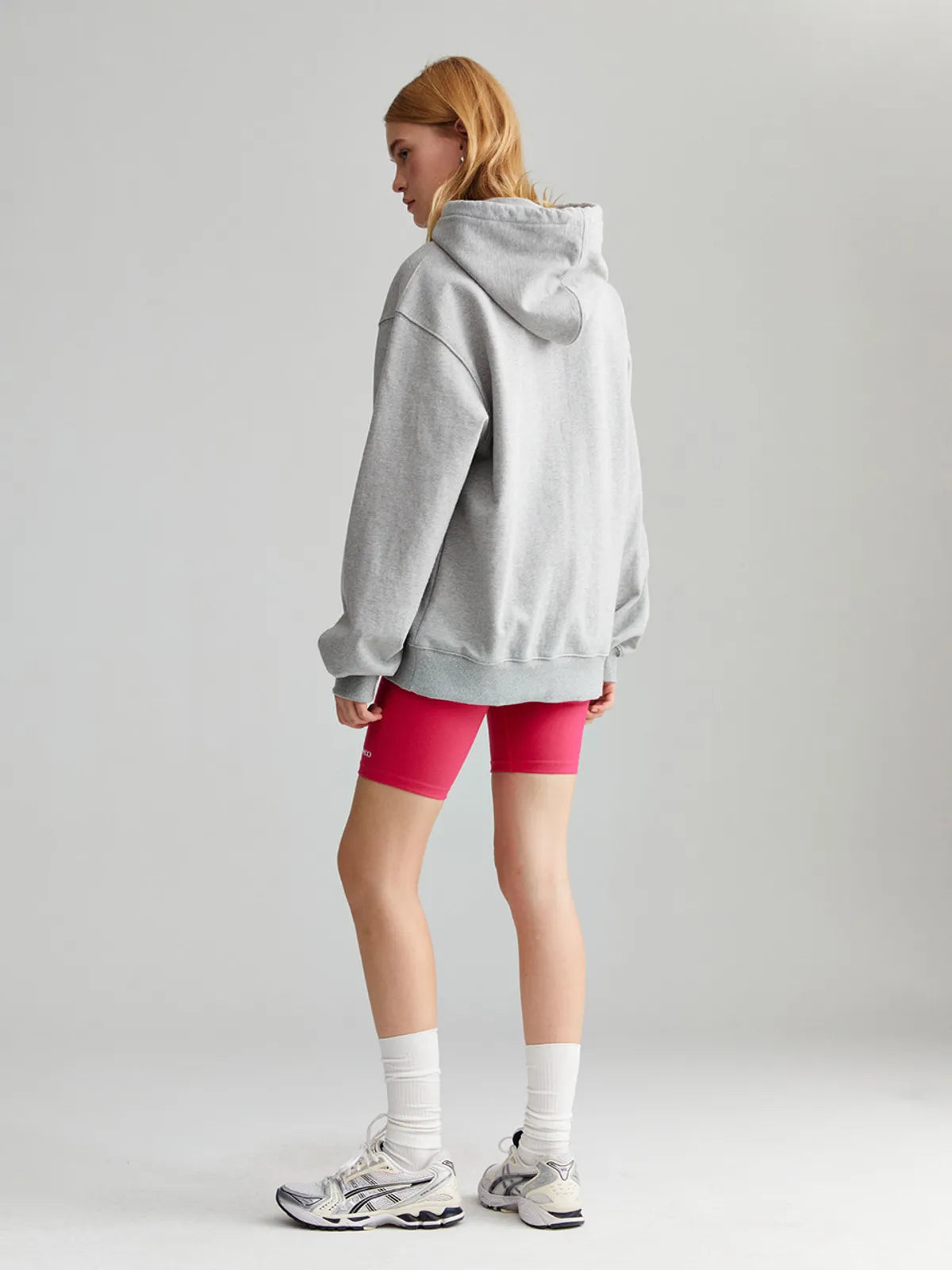 CLASSIC EMBLEM HOODIE_GRAY