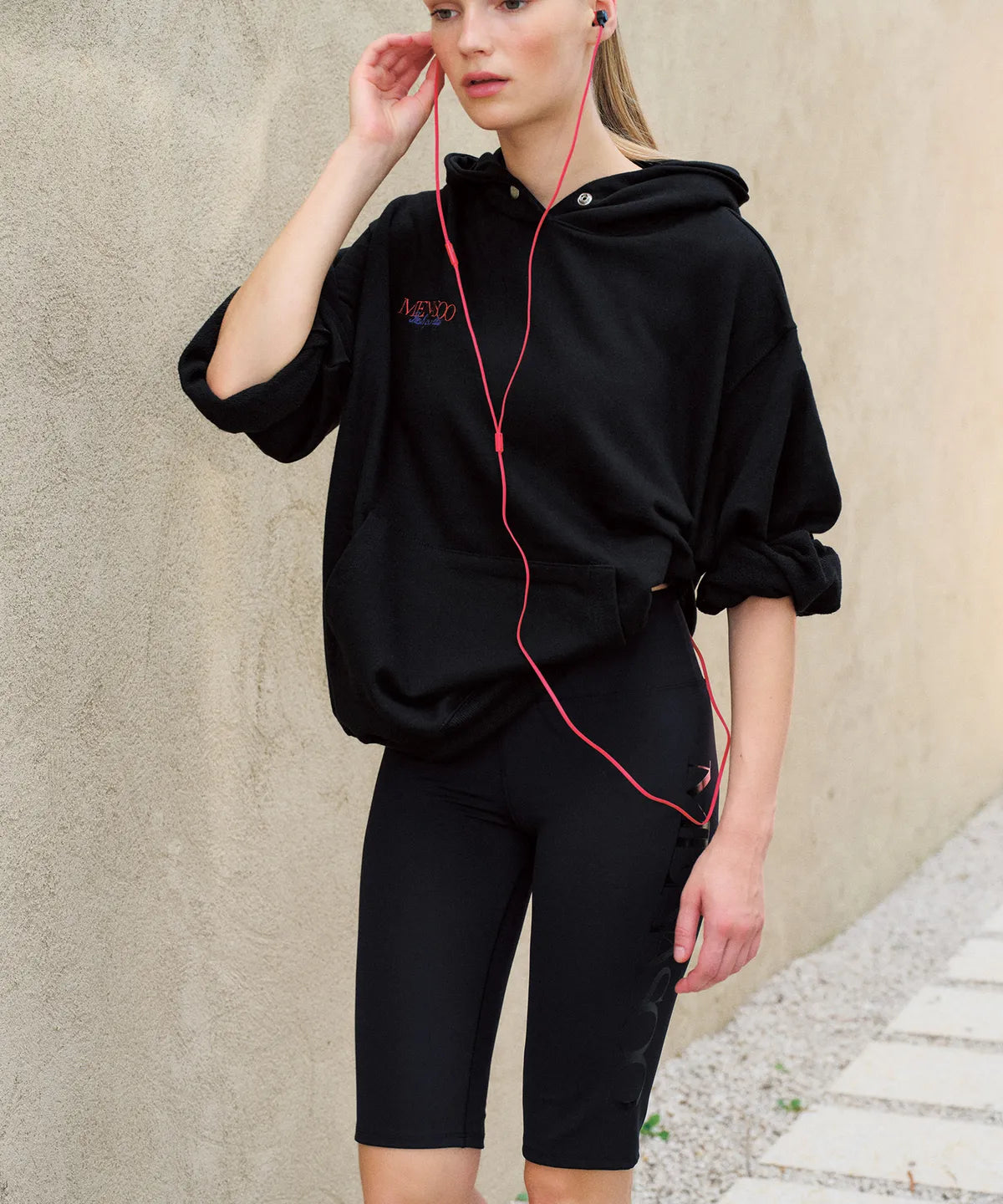 Menasoo Hearttrack Hoodie_Black